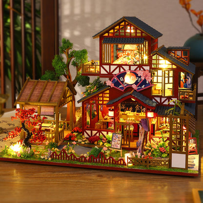 Handmade Assembly Of Japanese Style House Model Toys