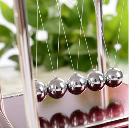 Newtons Cradle Steel Balance Ball Physics Science Pendulum Metal Craft Educational Toy Home Desk Decoration Girl Kids Toy Gift