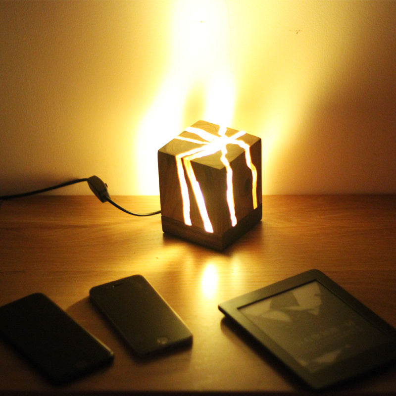 Cracked Wood Night Lamp