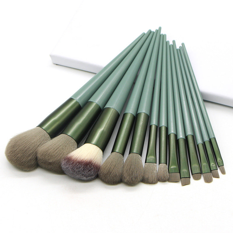 13 Four Seasons Green Makeup Brushes