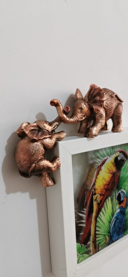 Hanging Small Elephant Resin Crafts Home Furnishings 2 Piece Set