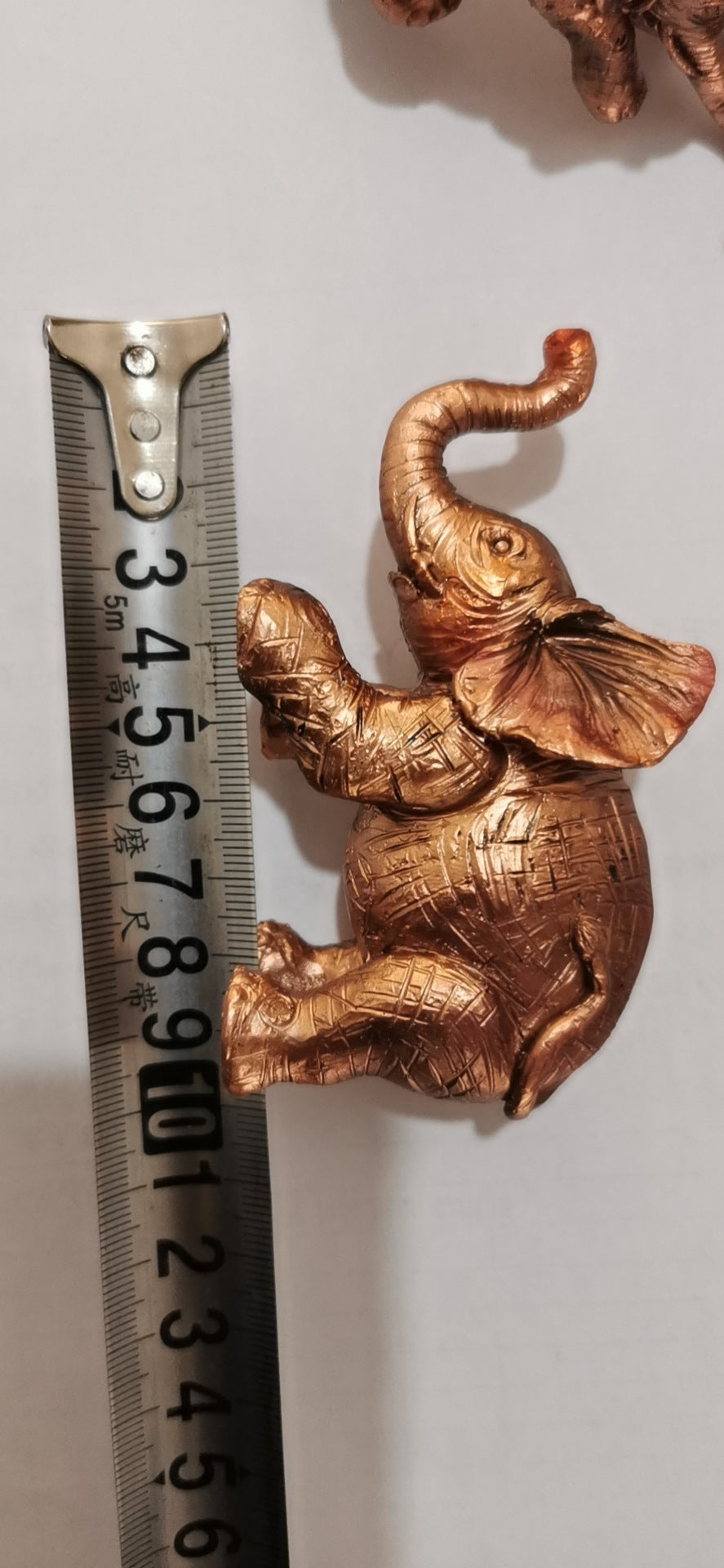 Hanging Small Elephant Resin Crafts Home Furnishings 2 Piece Set