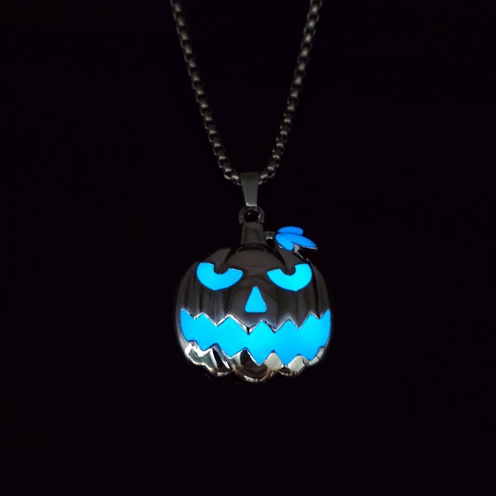 Luminous Pumpkin Pendant Necklace