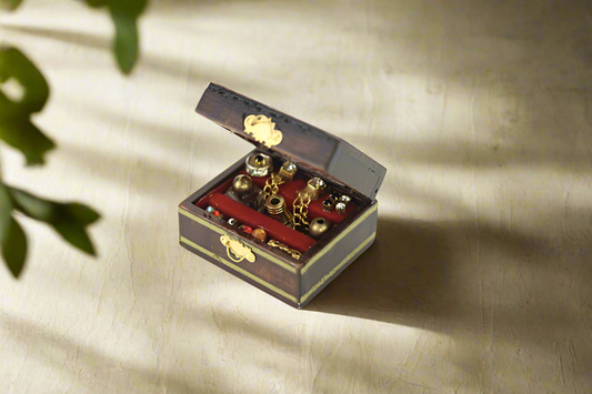 Miniature Toy Model Retro Jewelry Box