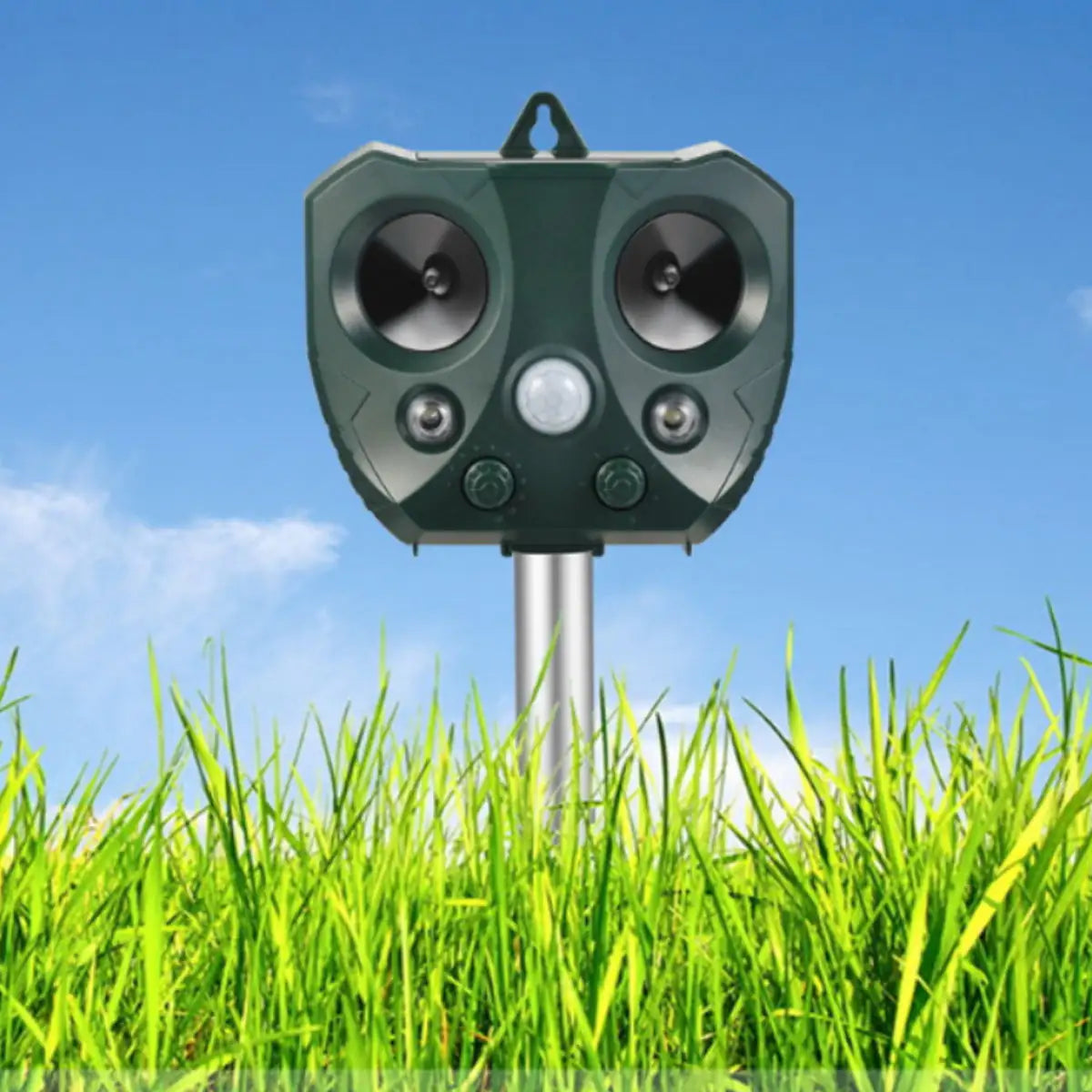 Bug Me Not Solar And Ultrasonic Pest Repeller