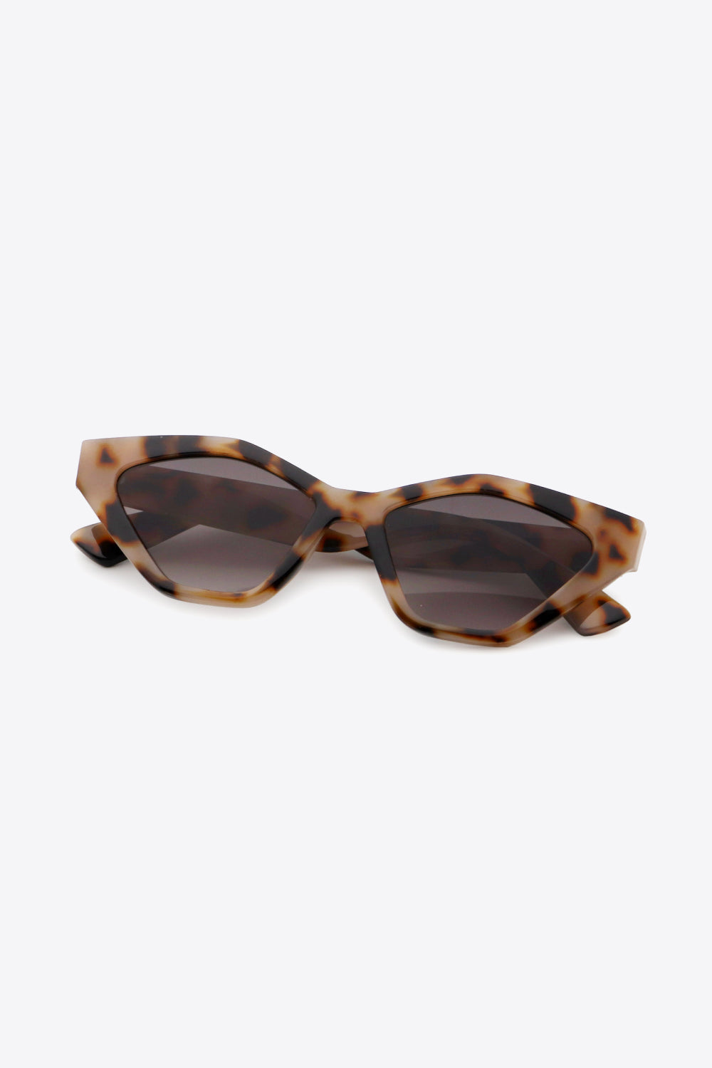 Cat Eye Polycarbonate Sunglasses - JDrop.Shop