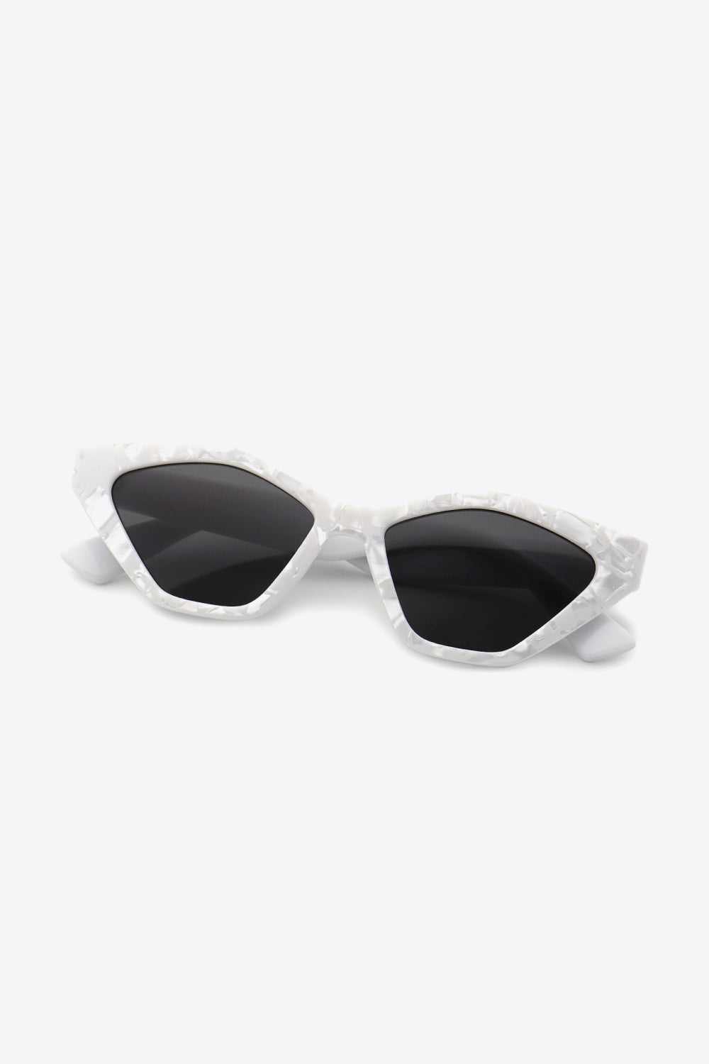 Cat Eye Polycarbonate Sunglasses - JDrop.Shop