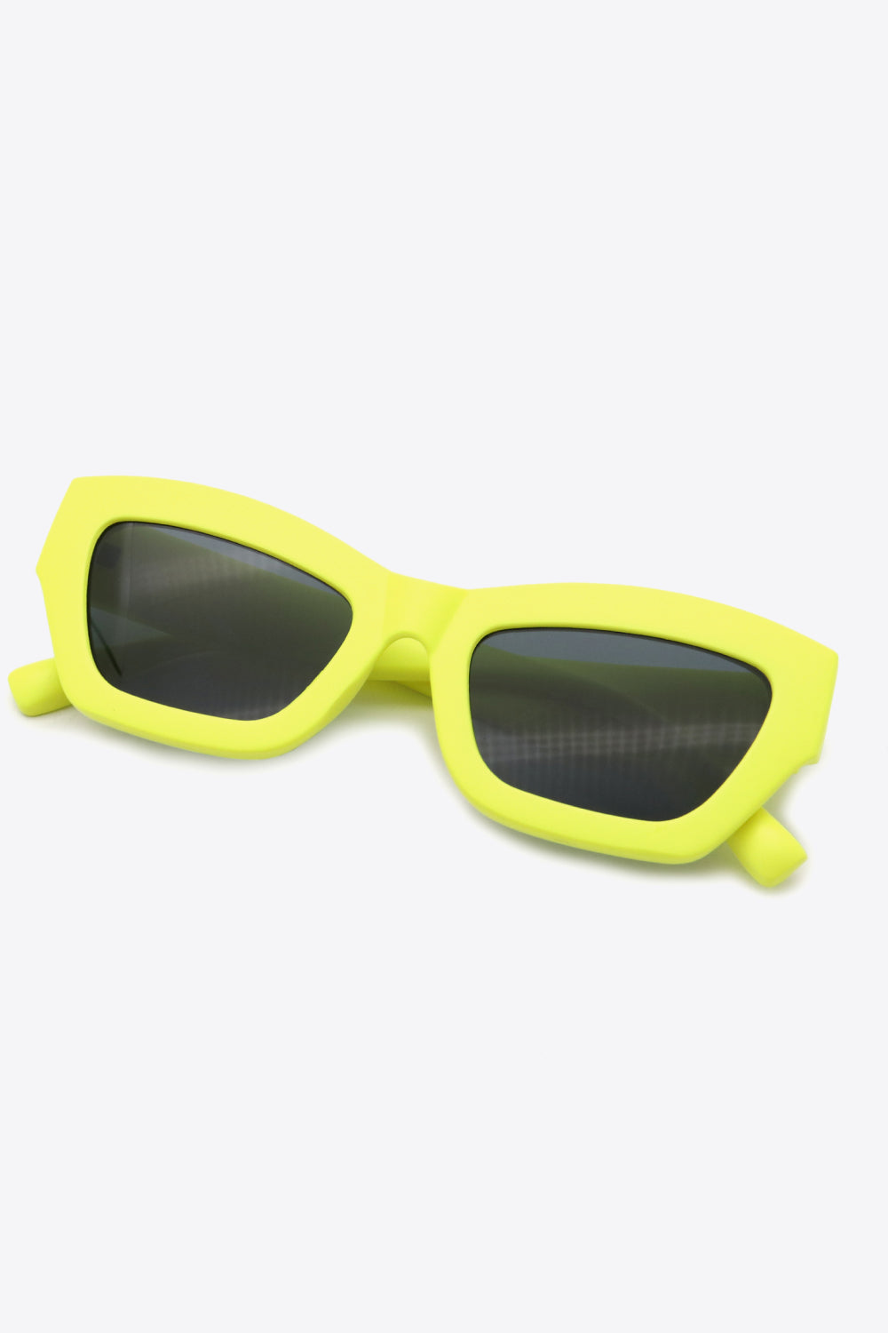 Classic UV400 Polycarbonate Frame Sunglasses - JDrop.Shop