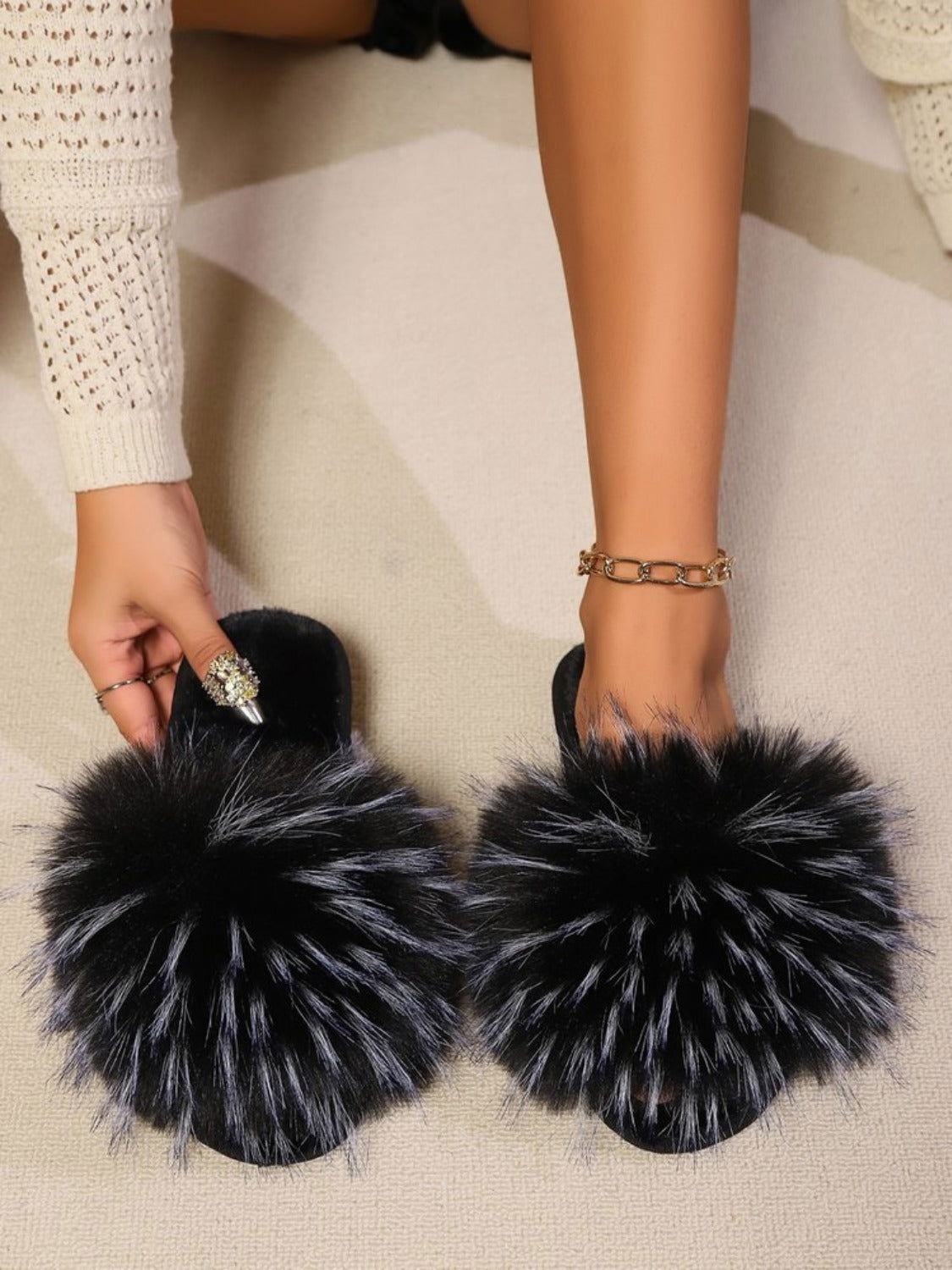 Fuzzy Open Toe Flat Sandals - JDrop.Shop