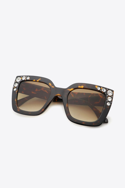 Inlaid Rhinestone Polycarbonate Sunglasses - JDrop.Shop