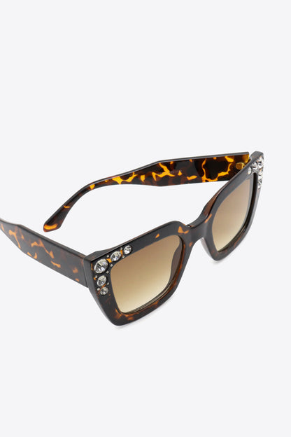 Inlaid Rhinestone Polycarbonate Sunglasses - JDrop.Shop