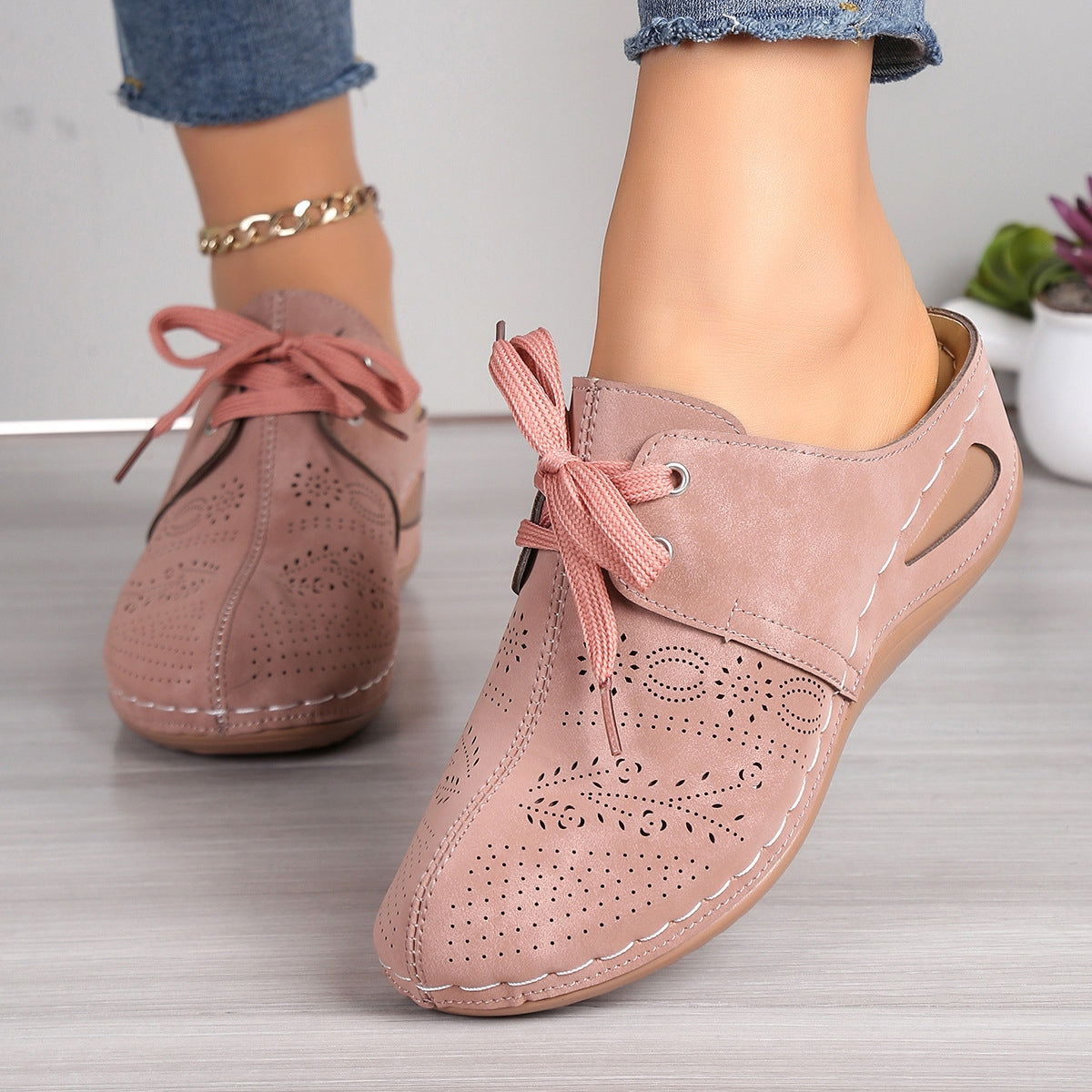 Lace-Up Round Toe Wedge Sandals - JDrop.Shop