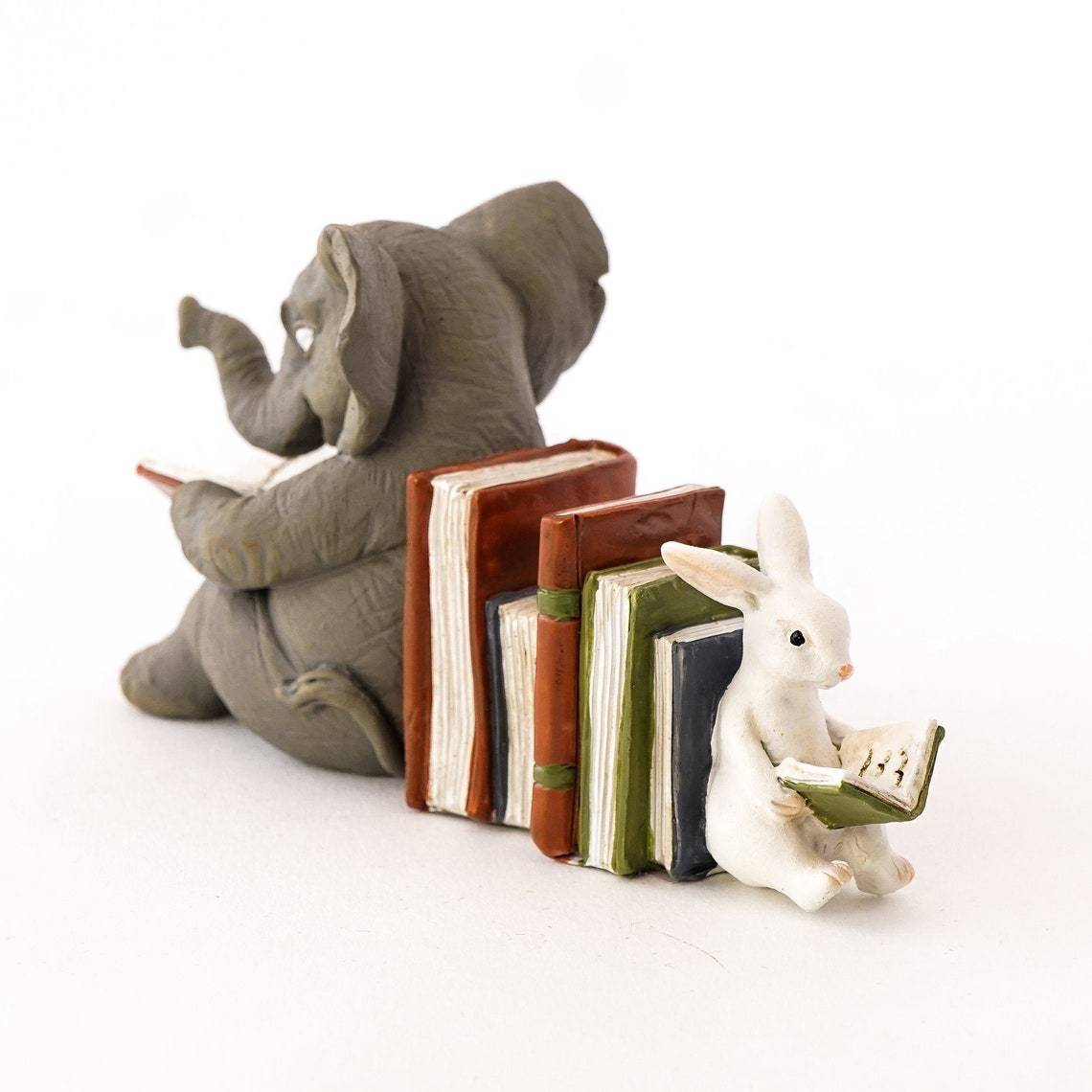 Elephant Reading Resin Craft Ornament