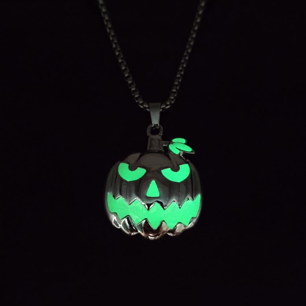 Luminous Pumpkin Pendant Necklace